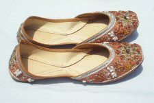 Brown jutti with sequins & beads